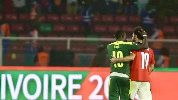 تردد قنوات ناقلة لمباراة مصر والسنغال في نصف النهائي