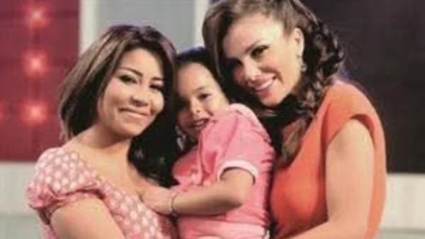 نيكول سابا تدعم شيرين عبد الوهاب برسالة مؤثرة