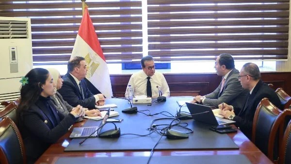 وزير الصحة يدعو لتنفيذ الميكنة والتحول الرقمي بالمستشفيات