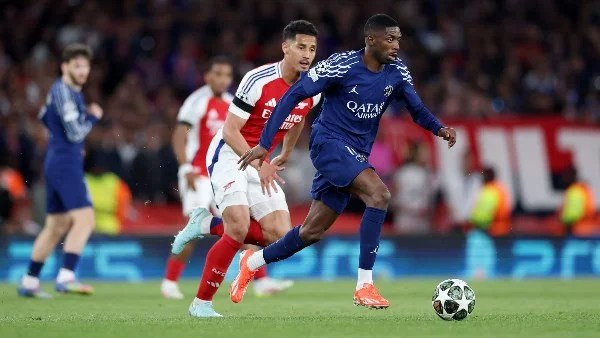 باريس إف سي يُقصي باريس سان جيرمان من كأس فرنسا