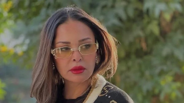 داليا البحيري تخطف الأنظار بإطلالة كاجوال عصرية