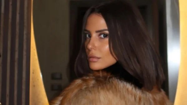 إيمان العاصي تُندد بظاهرة التحرش