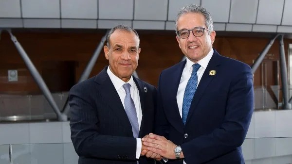 وزير الخارجية يلتقي مدير اليونسكو لبحث التعاون الثقافي