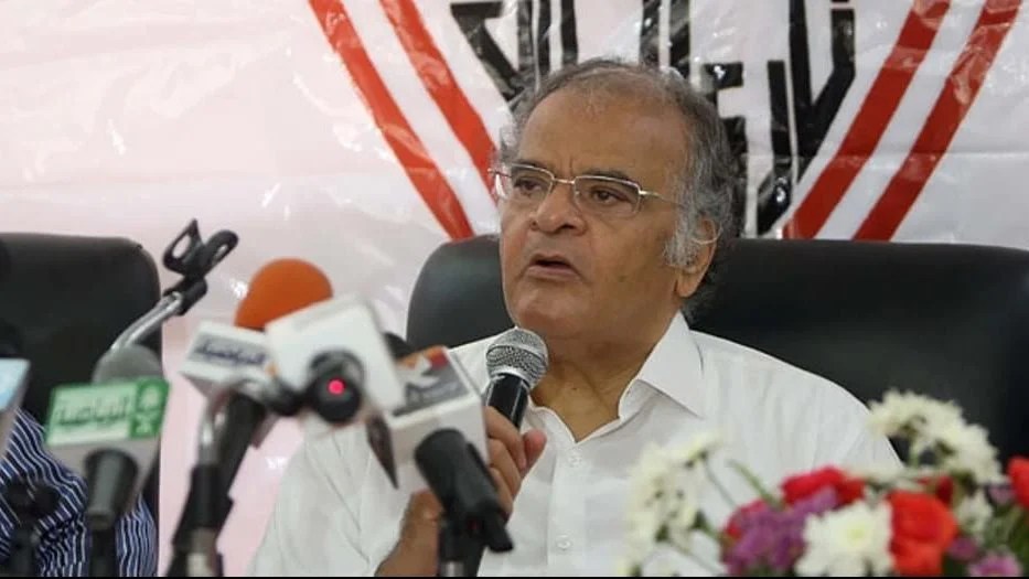 ممدوح عباس ينتقد أعداد جماهير الزمالك لمباراة كايزر تشيفز