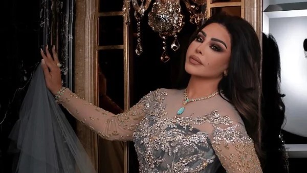 أناقة أحلام في عيد ميلادها الـ 58