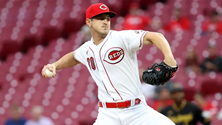 Mets envian scouts a checar a frankie montas y tyler mahle