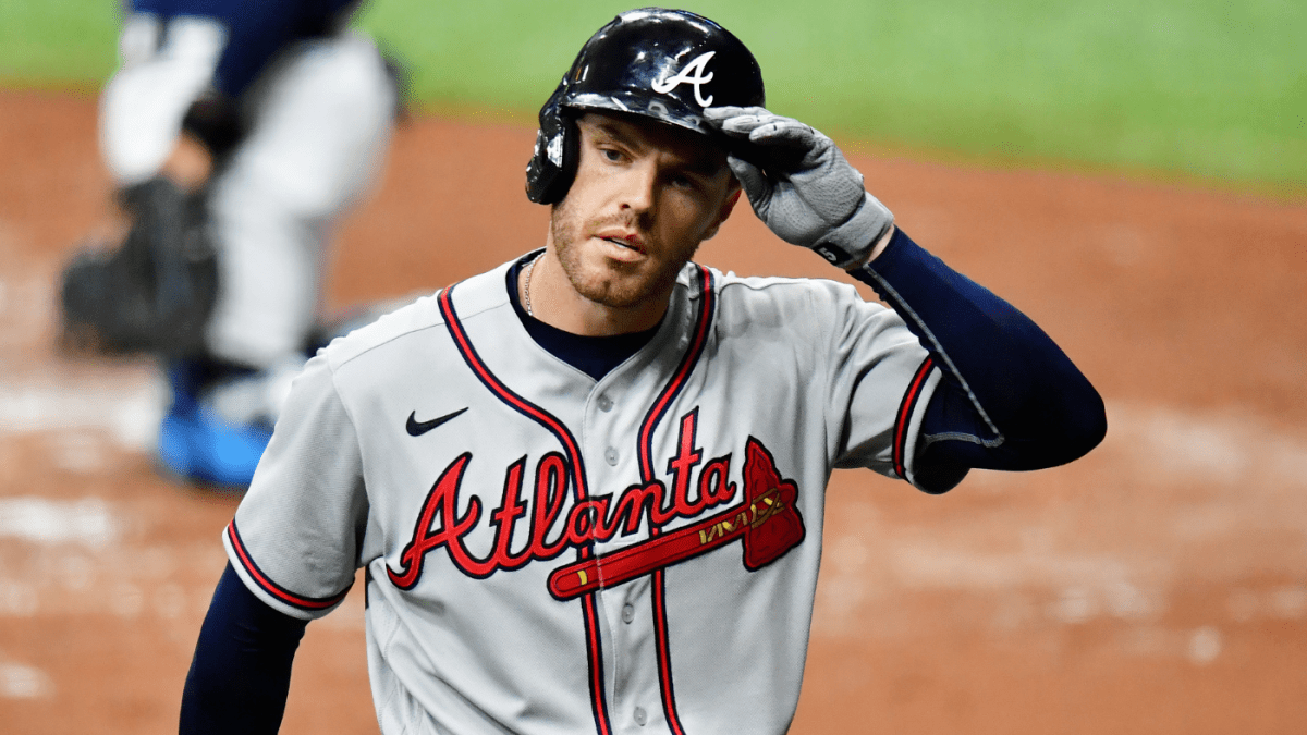 Dave roberts recluta a freddie freeman y dodgers hacen ofertas