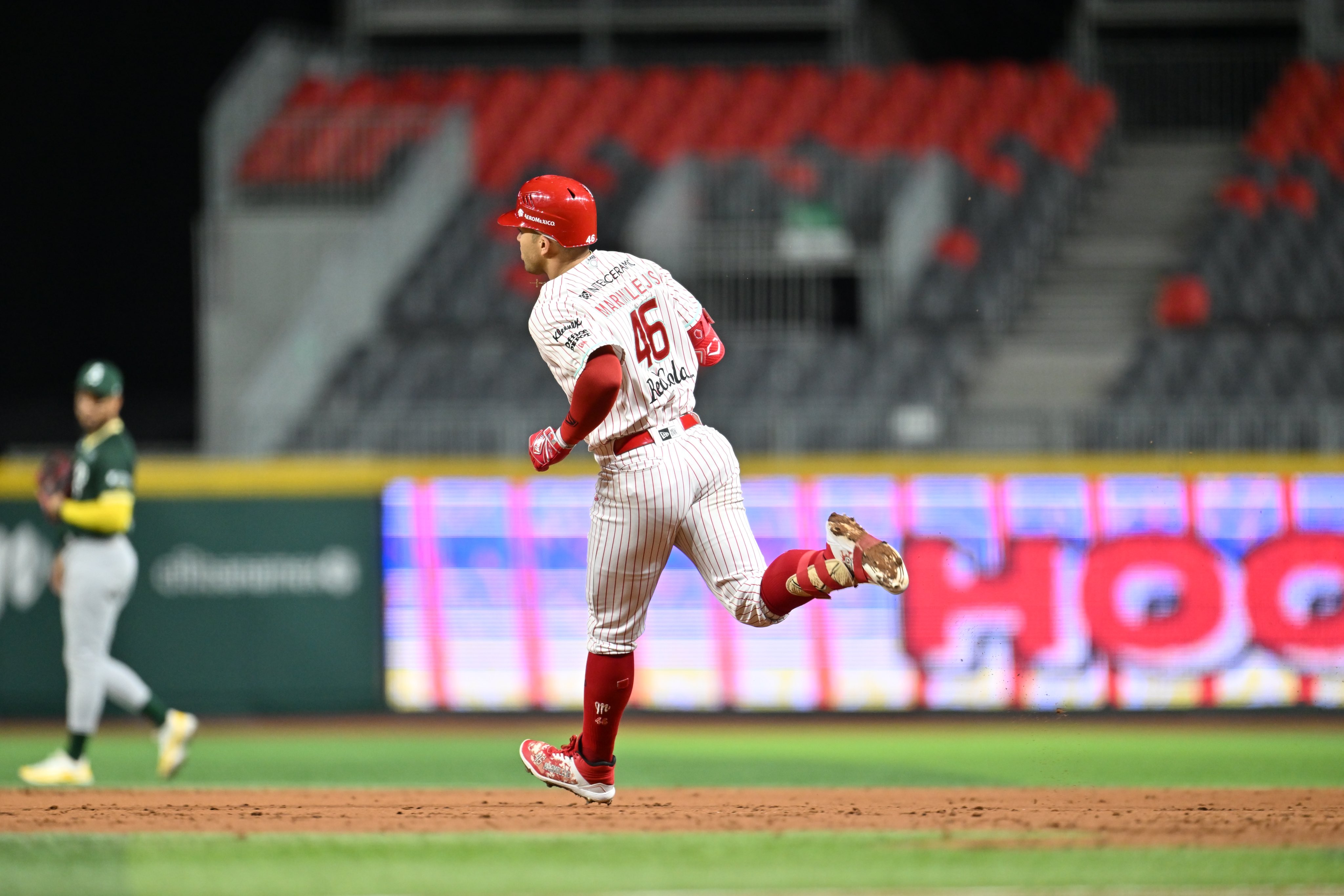 José marmolejos empata récord de home runs en la lmb