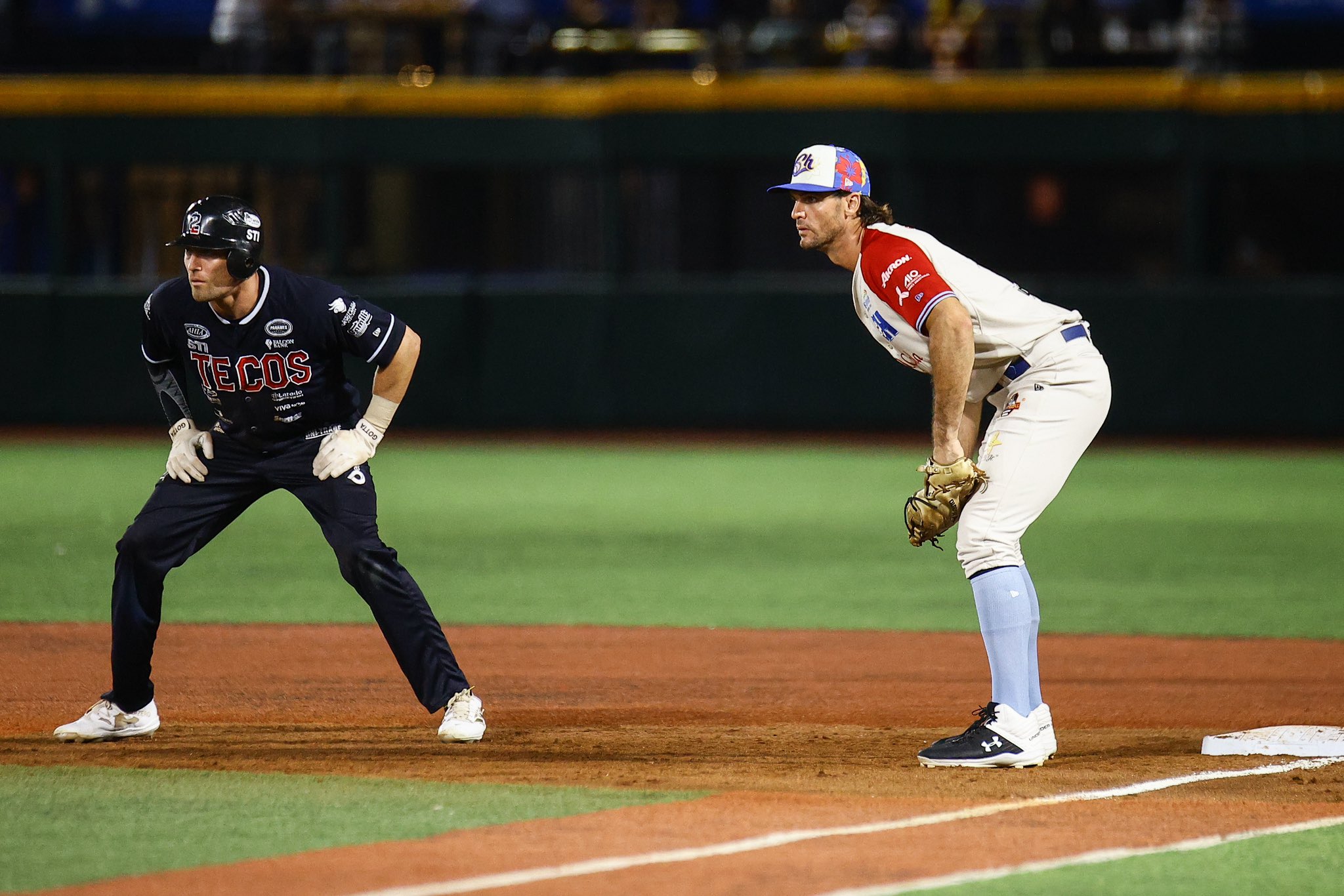 Rangel ravelo empata récord de lmb en su debut con tecolotes