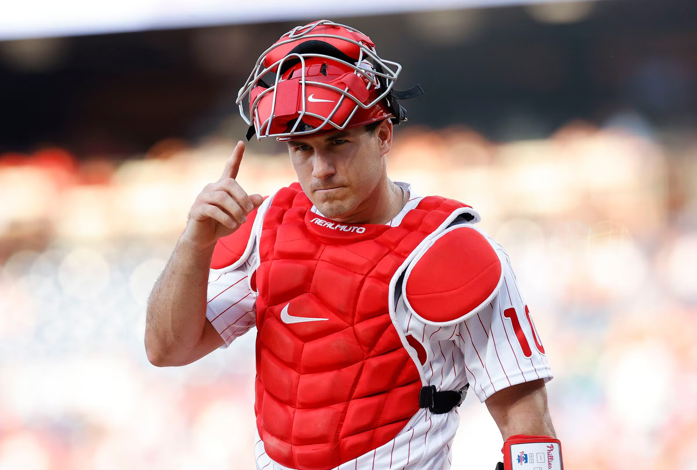 J. T. Realmuto es reactivado por los phillies tras cirugía