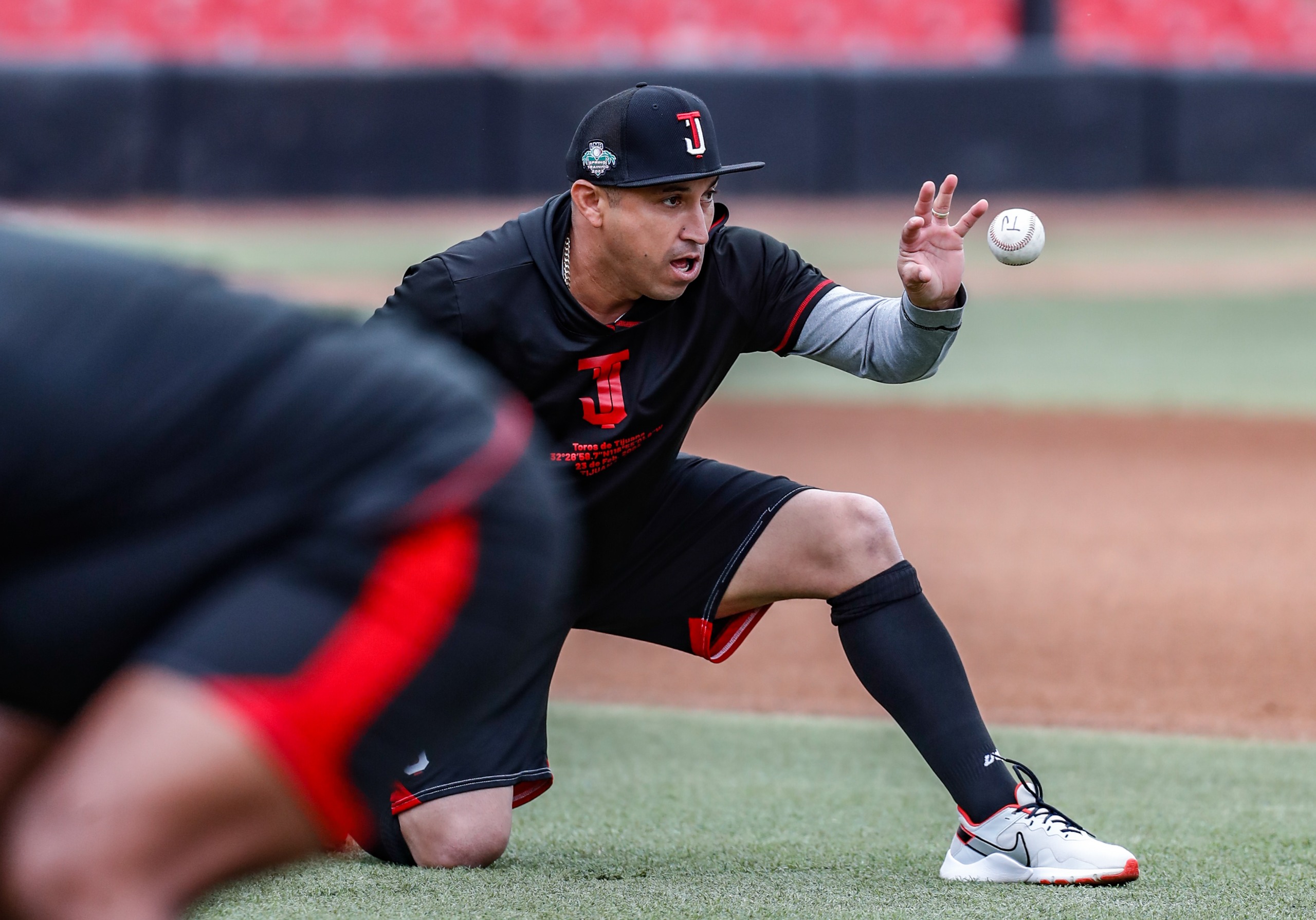 Toros de Tijuana cesa a su mánager Dan Firova; Carlos Gastélum queda al mando