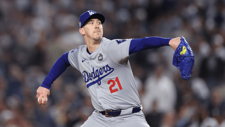 Red sox de boston firman a walker buehler por una temporada
