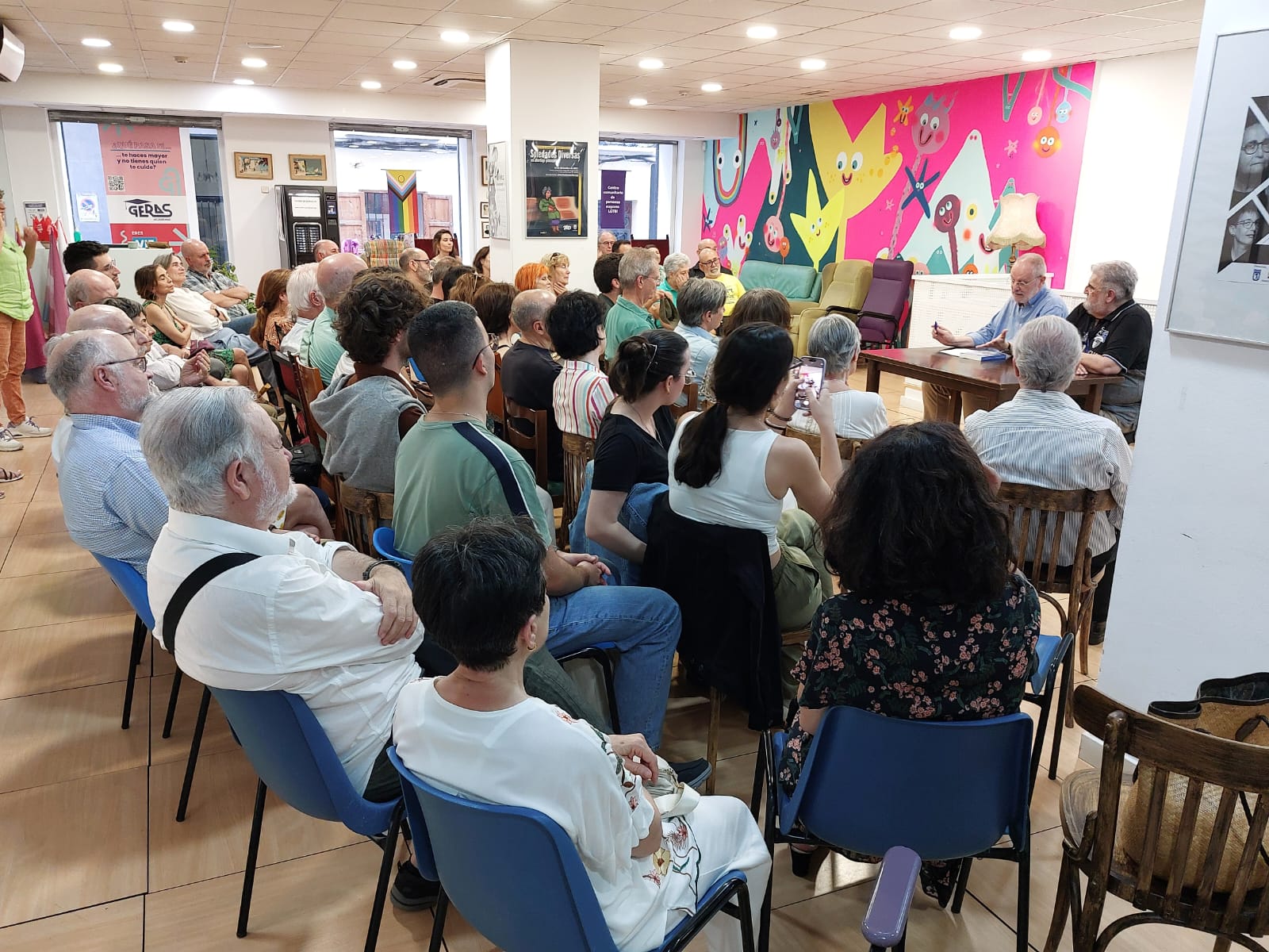 Envejecer fuera del armario: ¿dónde están los mayores LGTBI?