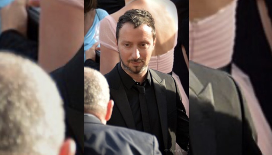 Anthony Vaccarello deja Saint Laurent tras diez años: el final de una era
