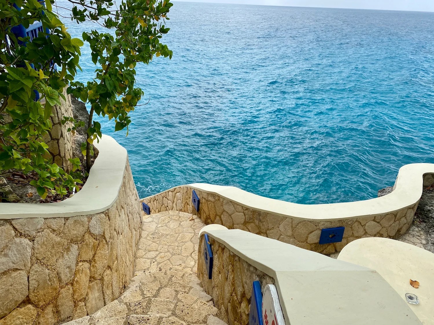 Negril_Jamaica_Travel_Guide_Elicit_Folio