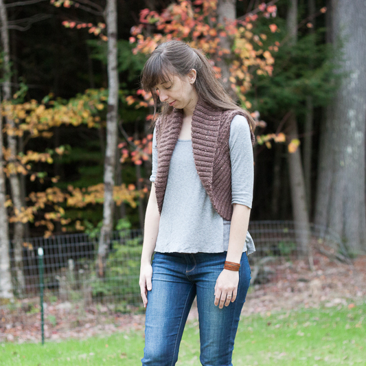 Lizzy Vest – Elizabeth Smith Knits