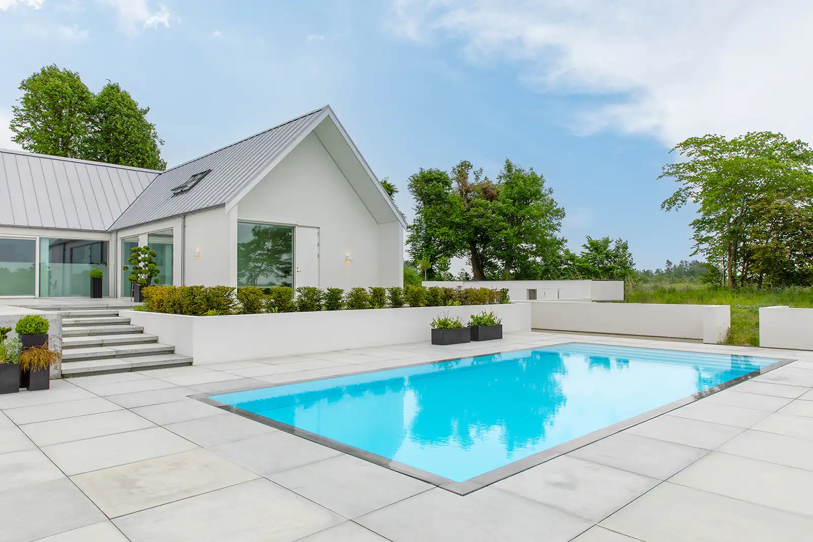 Ellips Pool är Niveko Profi partner