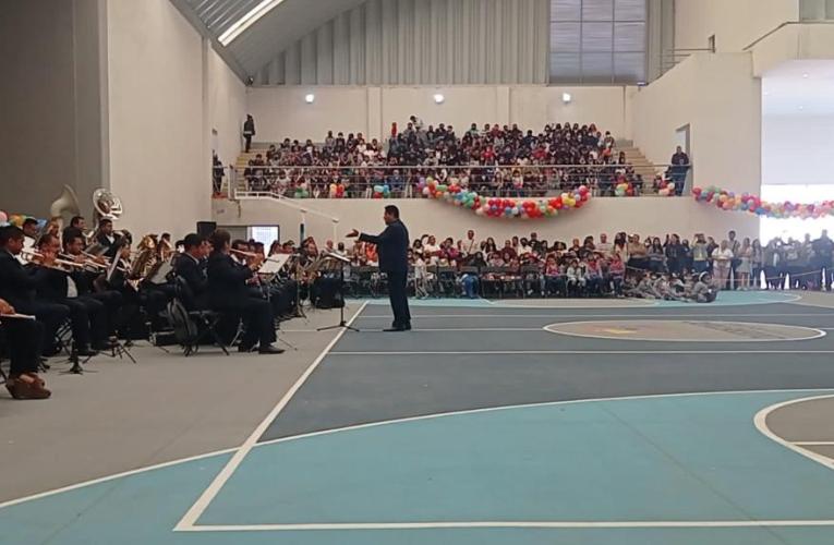 Ofrece Banda de Música del estado concierto didáctico en la primaria Julián Adame Alatorre
