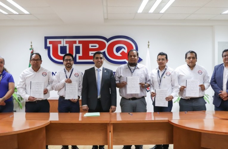 Entrega UPQ promoción a cinco profesores de tiempo completo