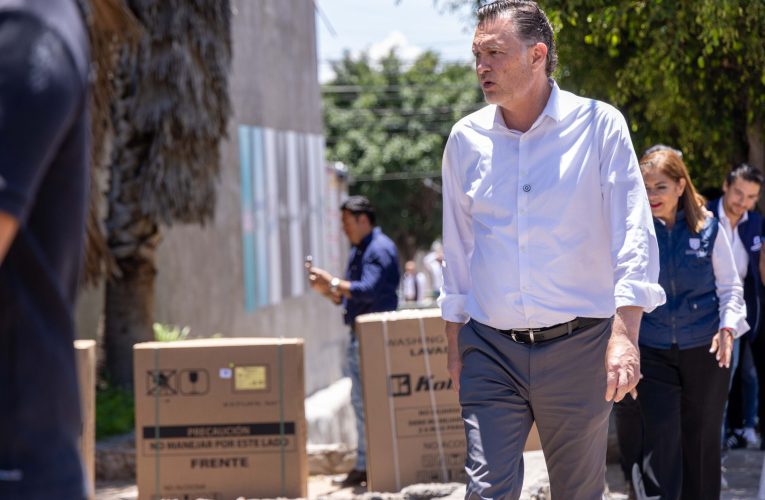 Arranca la entrega de apoyos a las familias afectadas por las lluvias