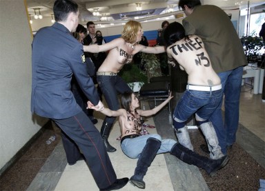 FEMEN protesta contra Putin