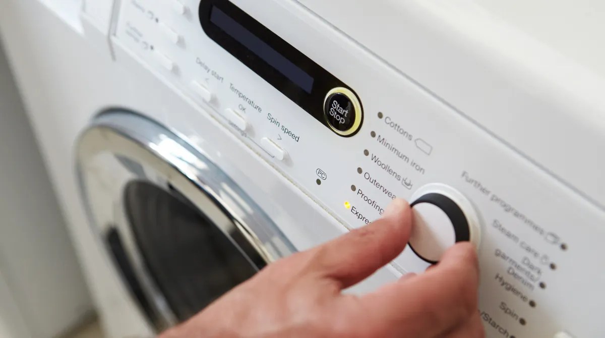 Lavatrice: il trucco che 8 famiglie su 10 ignorano per tagliare la bolletta fino al 62%