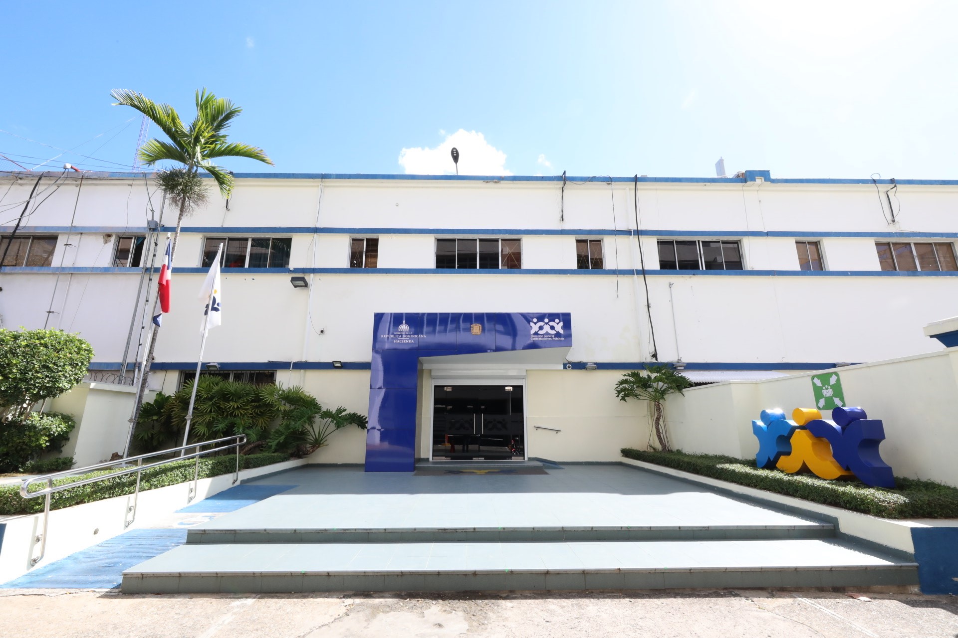 TSA falla a favor de Contrataciones Públicas en casos Teatro Agua y Luz y Hotel Nueva Suiza