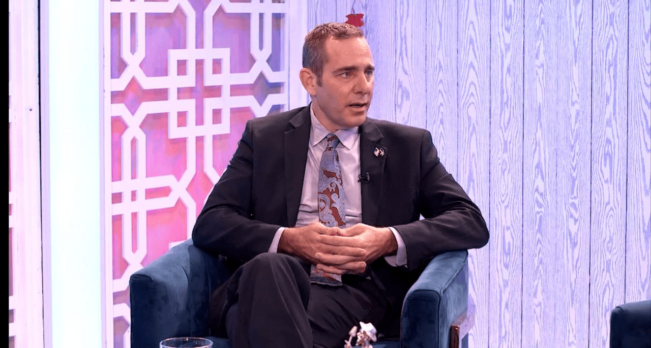 Cónsul William Swaney afirma que a principio de 2022 estarán abiertos todos los servicios consulares limitados temporalmente