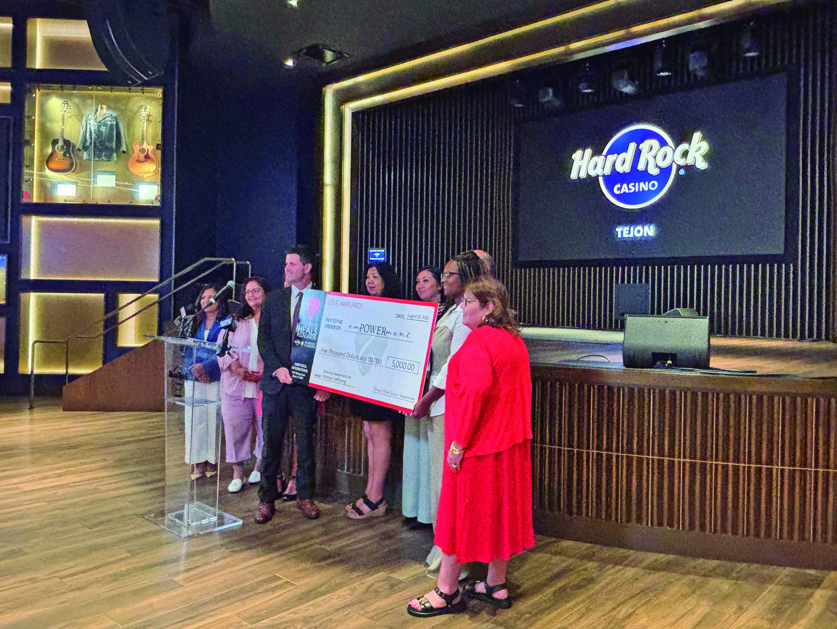 Hard Rock Casino Tejon emPOWERment subsidio