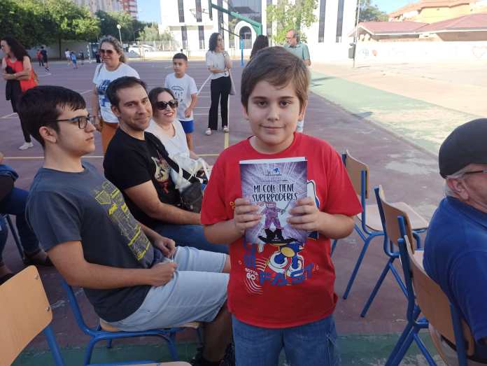 El Recreo Diario El CEIP Doce de Octubre saca sus superpoderes para convertirse en COLEscritores El CEIP Doce de Octubre saca sus superpoderes para convertirse en COLEscritores 1