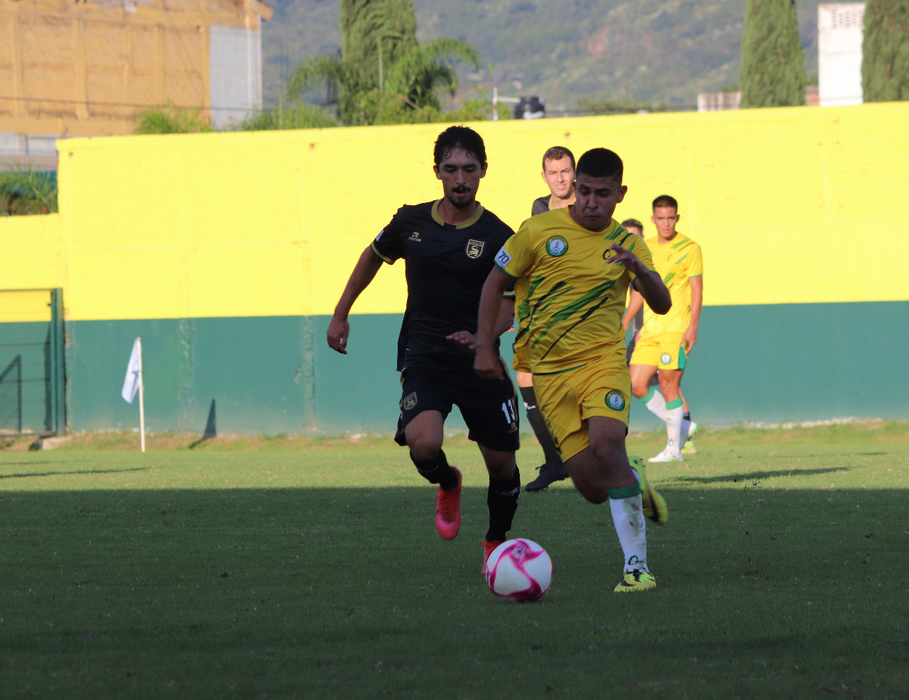 , Mazorqueros pierde 2-0 en la segunda división