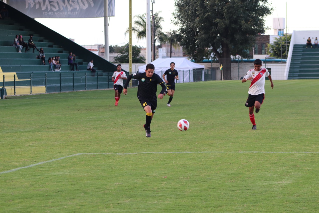 , Mazorqueros sumó su quinta victoria en la Tercera División Profesional