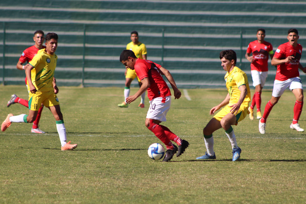 , Mazorqueros se aleja de la zona de calificación en Liga Premier