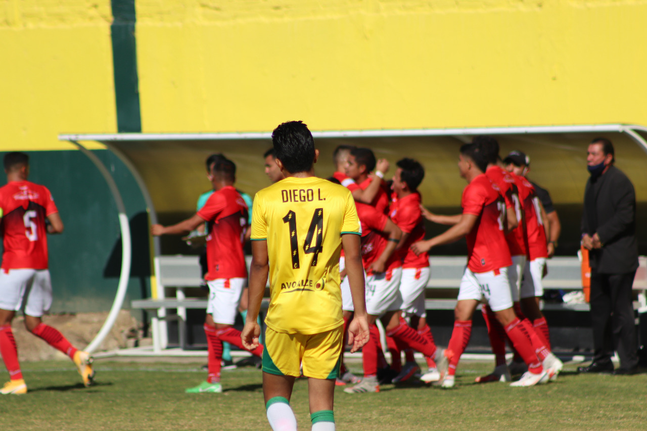 , Mazorqueros se aleja de la zona de calificación en Liga Premier