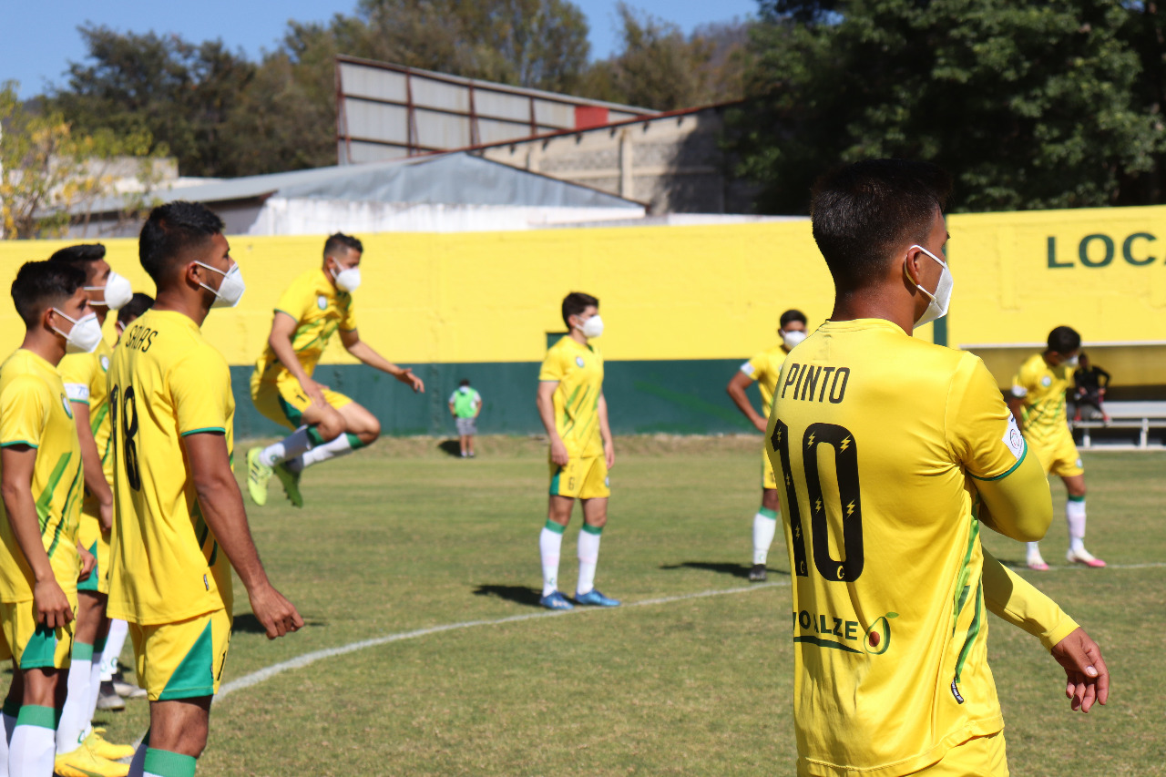 , Mazorqueros se aleja de la zona de calificación en Liga Premier