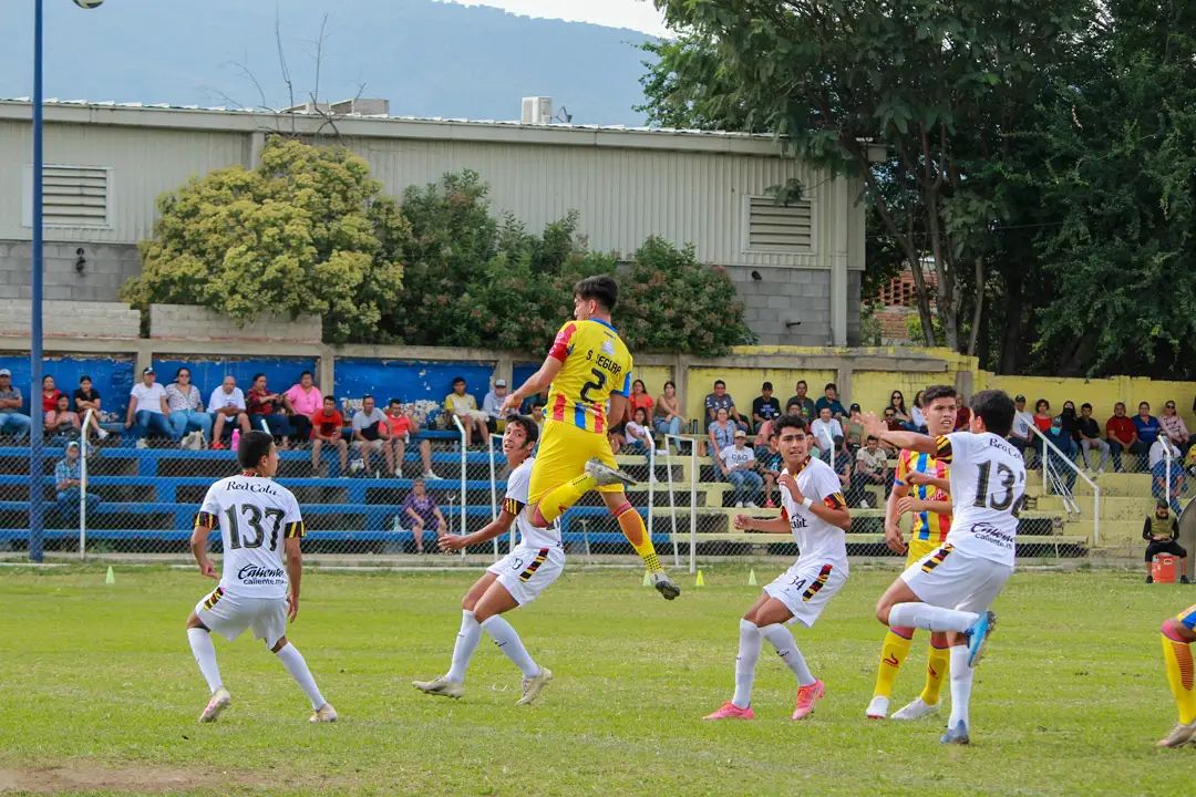 , Real &Aacute;nimas de Sayula logra contundente victoria ante la UdeG