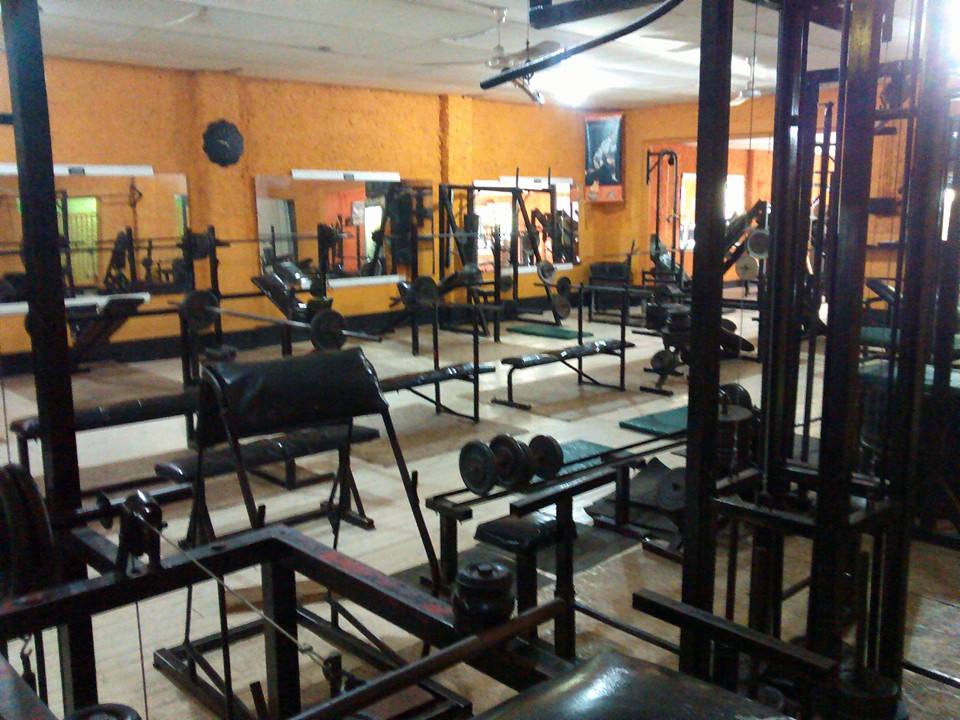 FRIAS GIMNASIOS