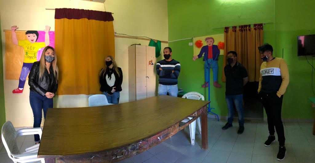 LA BANDA ARTISTAS BECAS