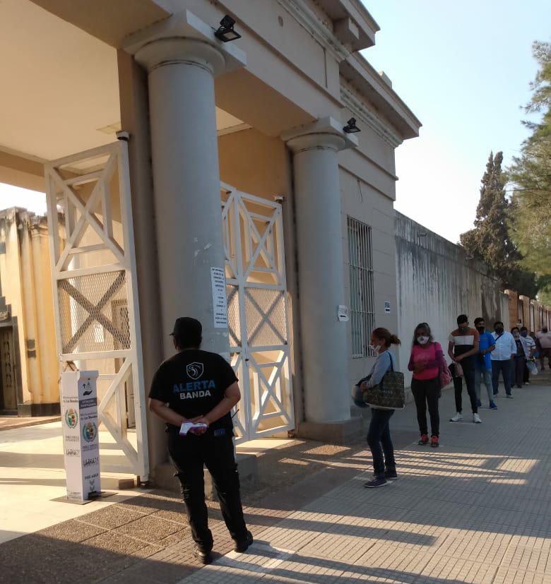 LA BANDA CEMENTERIO