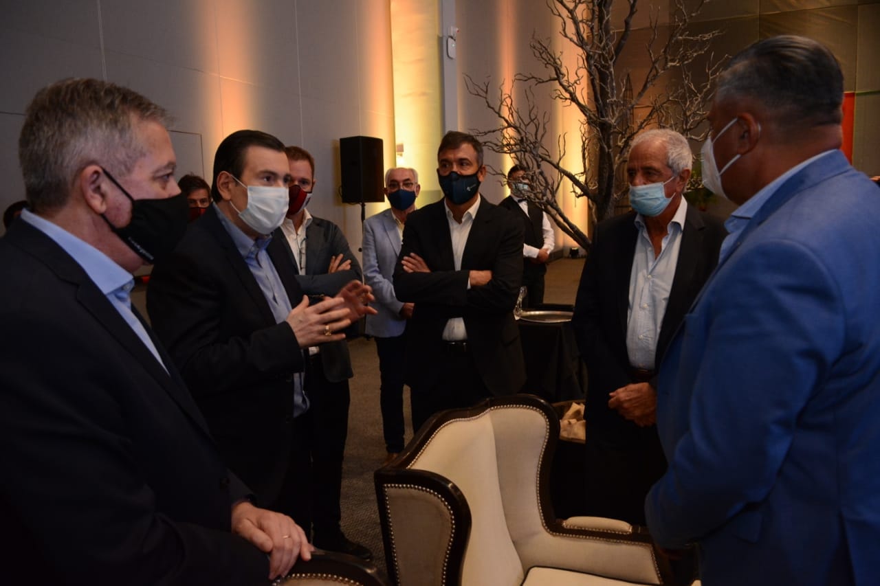 FORUM CAMARADERIA A RIVER Y RACING