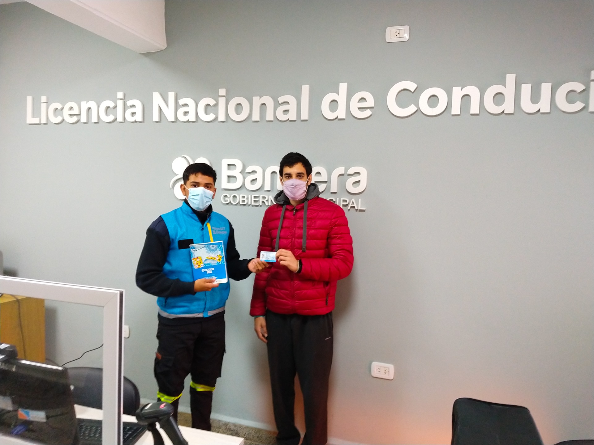 BANDERA LICENCIAS