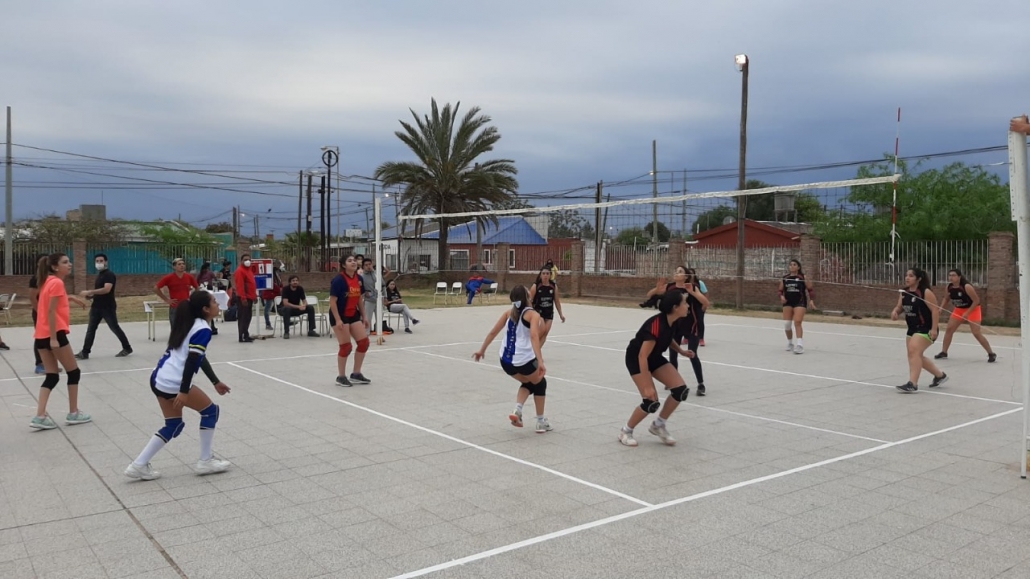 LA BANDA VOLEY INTERCLUBES