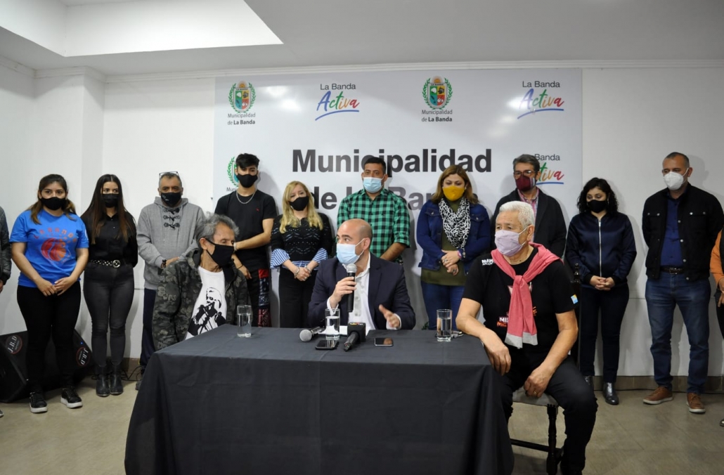 MIROLO CUMPLEAÑOS LA BANDA