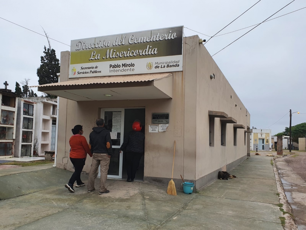 LA BANDA HORARIOS DEL CEMENTERIO
