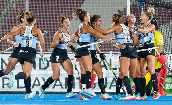LAS LEONAS