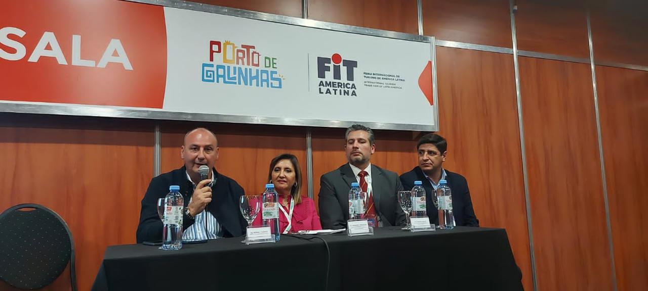 fuentes FIT
