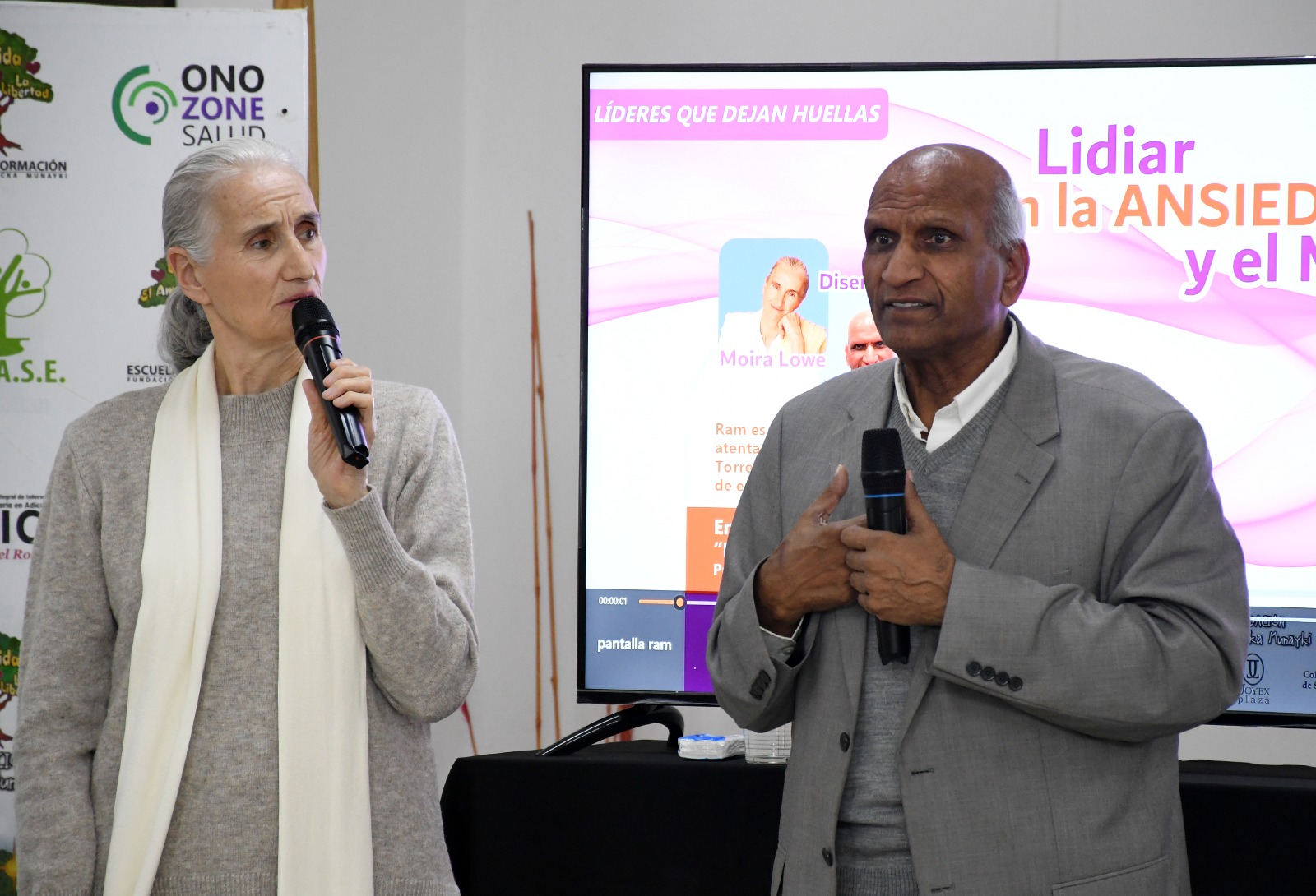 charla dagaia