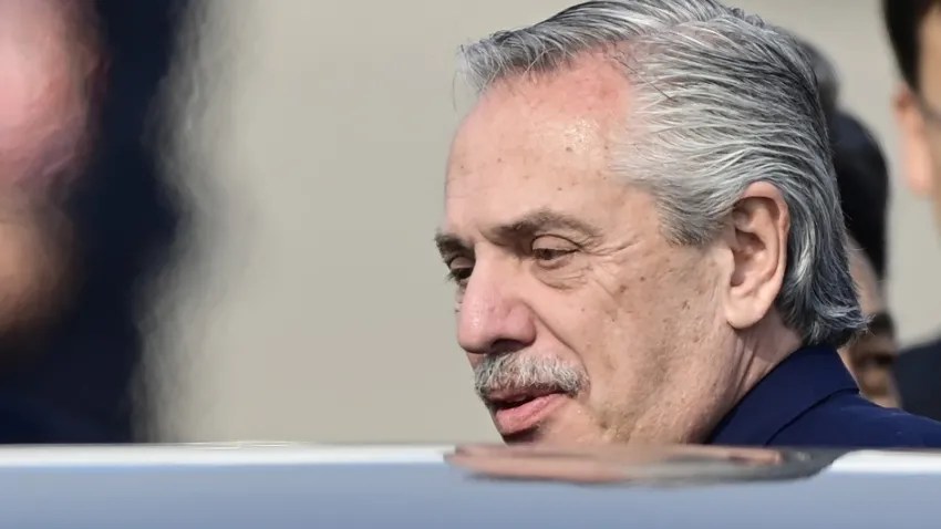 ALBERTO FERNANDEZ DENUNCIADO