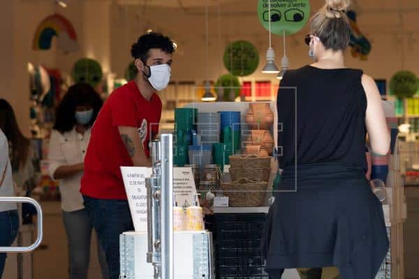 Lee más sobre el artículo Las ventas minoristas bajaron un 15 % en 2020 de media en Canarias