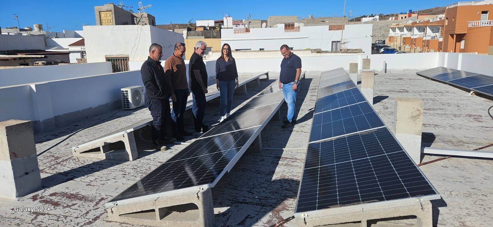 Lee más sobre el artículo El Cabildo de Fuerteventura instala módulos fotovoltaicos en las escuelas infantiles de Morro Jable y La Lajita